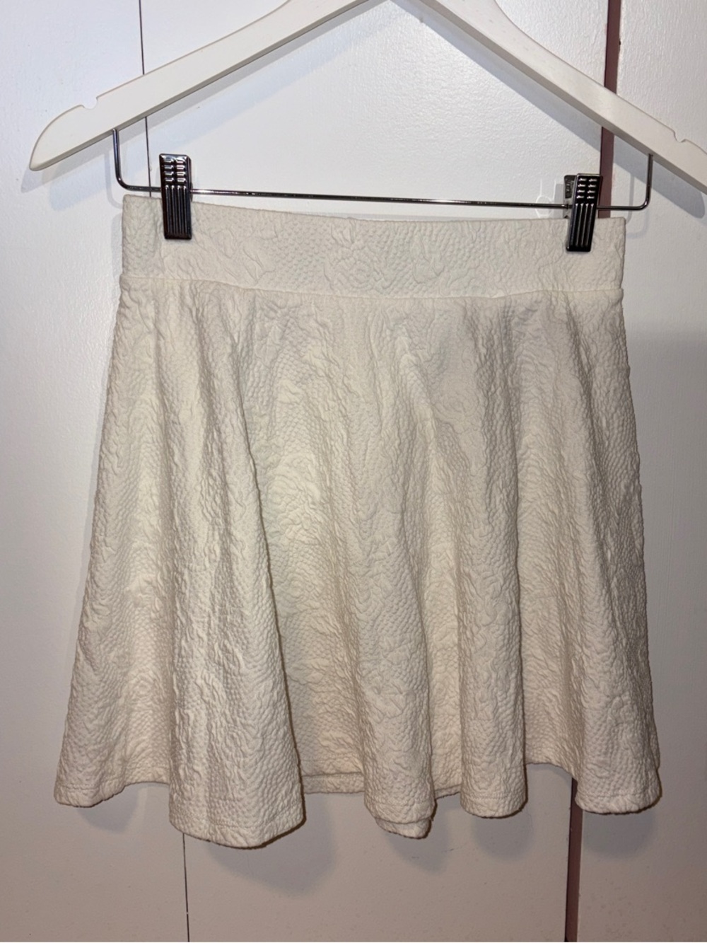 H&M Cream Textured Skirt